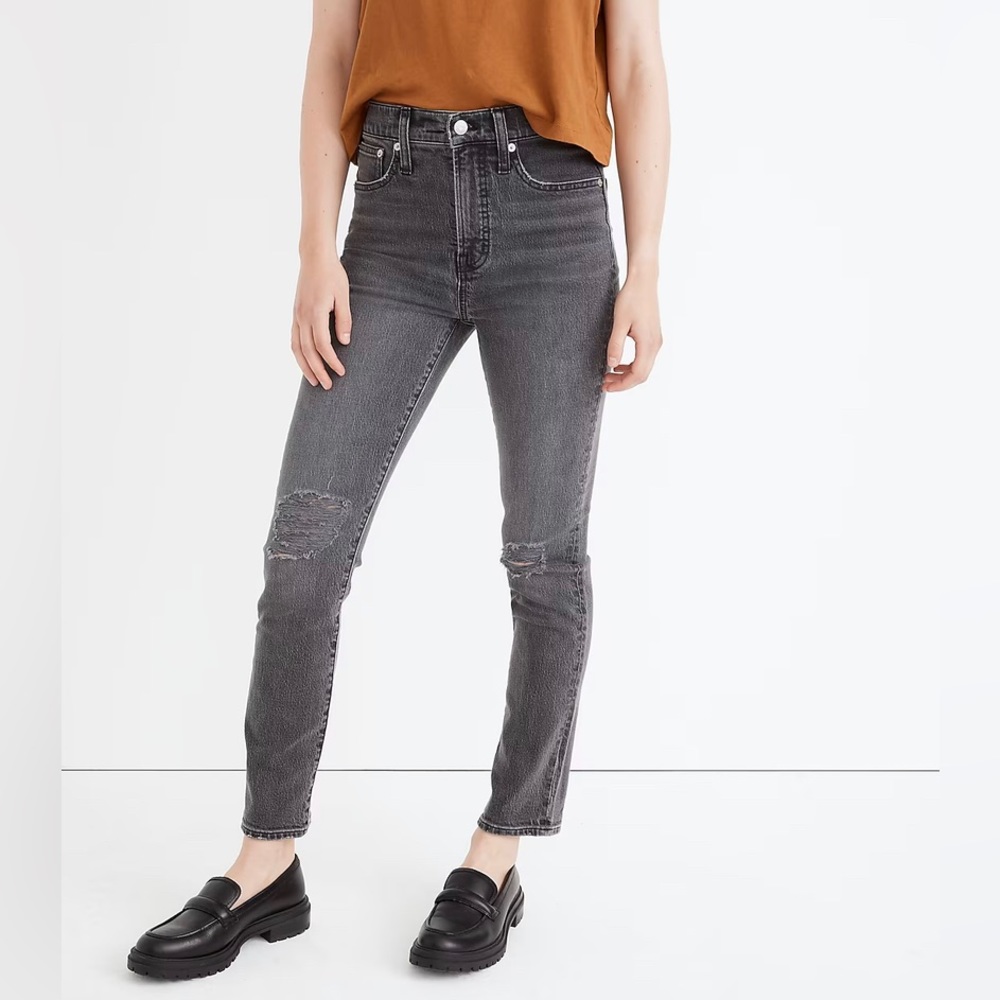 Madewell The Petite Perfect Vintage Jean in Bartlett Wash: Ripped Edition